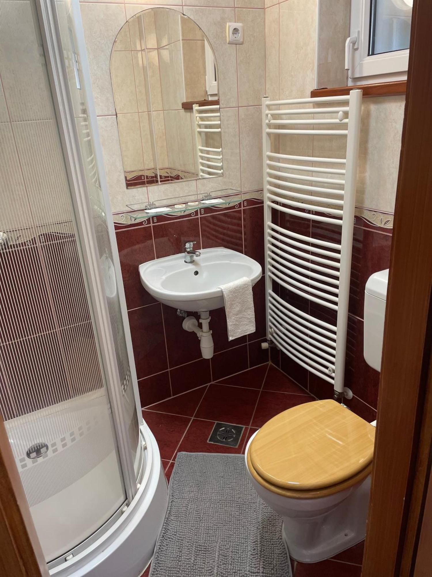 Rozsakert Apartmanhaz Hajduszoboszlo Exterior photo
